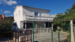 Apartments with a parking space Rudina, Hvar - 13903